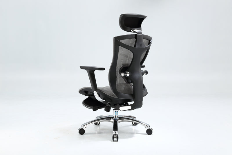 Load image into Gallery viewer, SIHOO V1 Ergonomic Office Chair (with built-in footrest)
